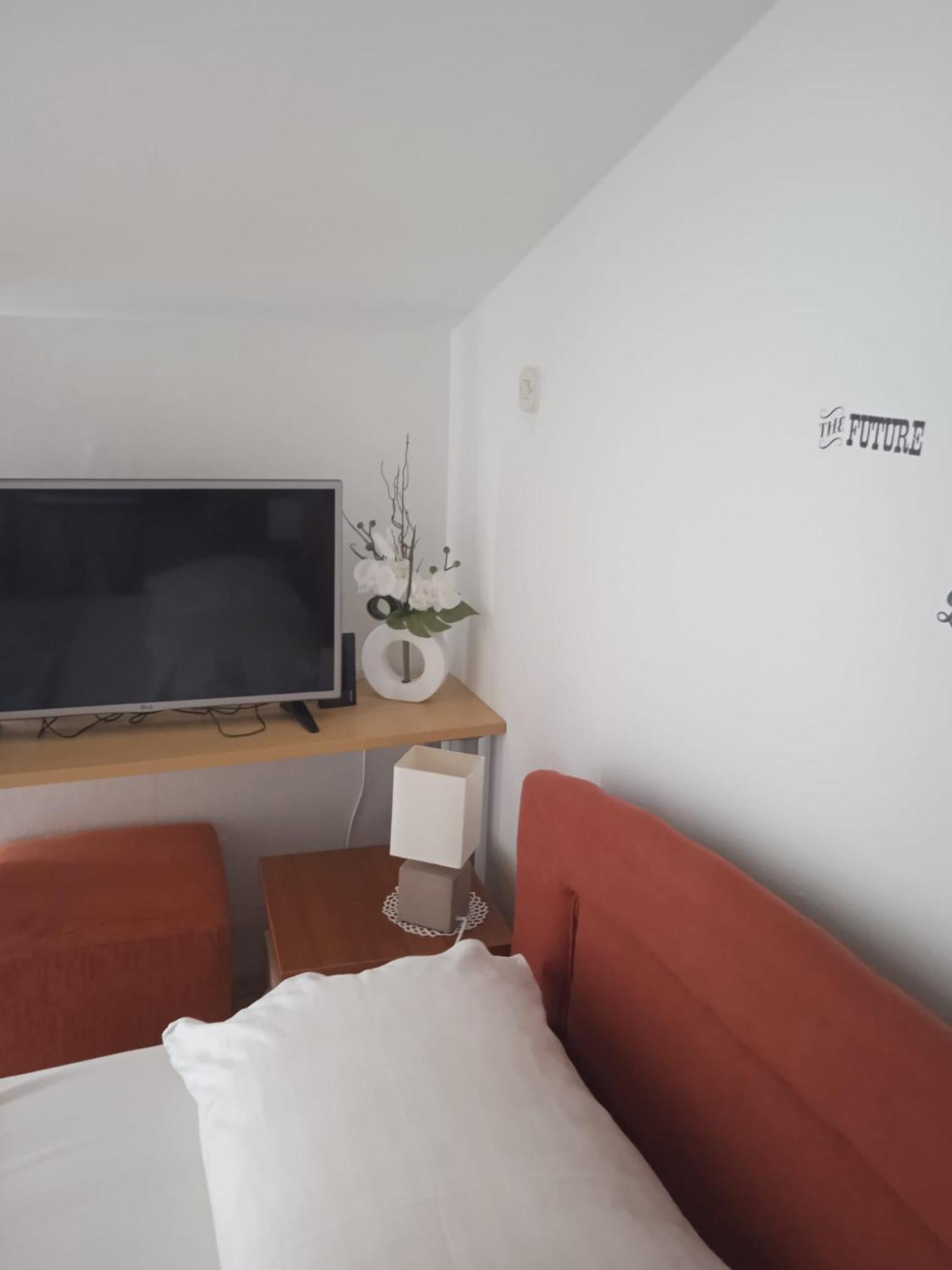 Mala Basina -Maslina Apartment Vrbanj Luaran gambar
