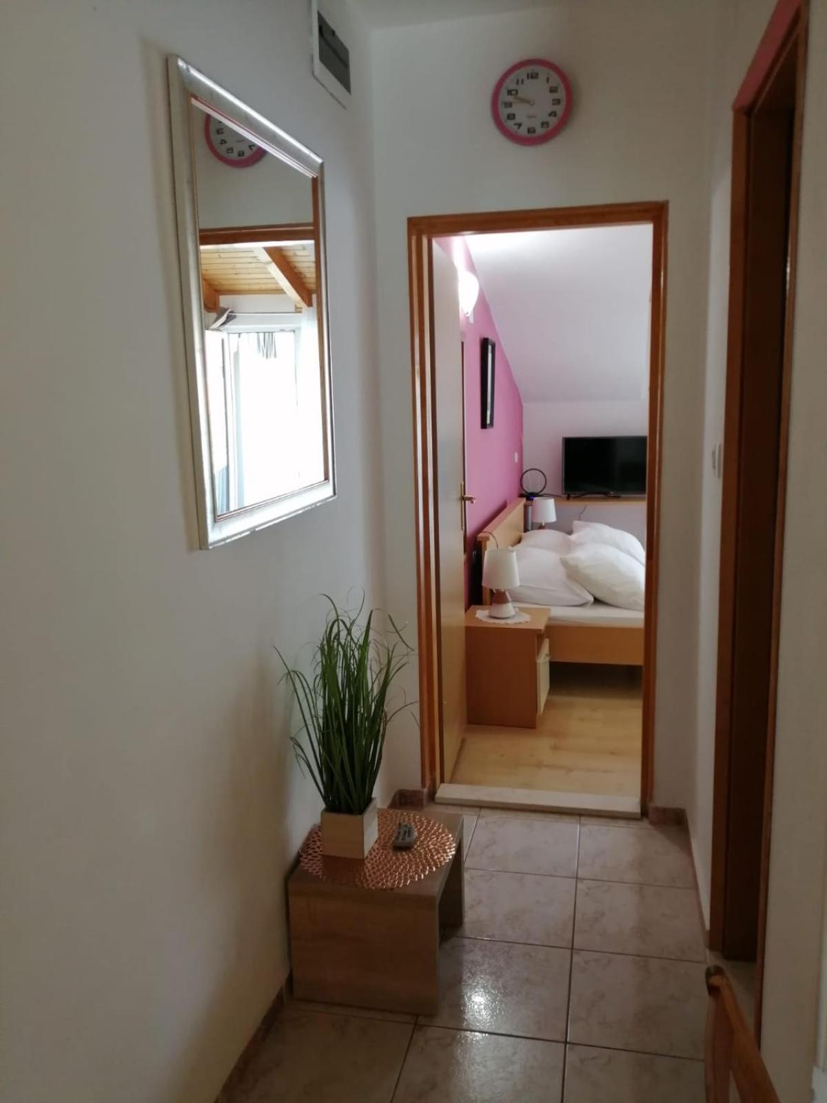 Mala Basina -Maslina Apartment Vrbanj Luaran gambar