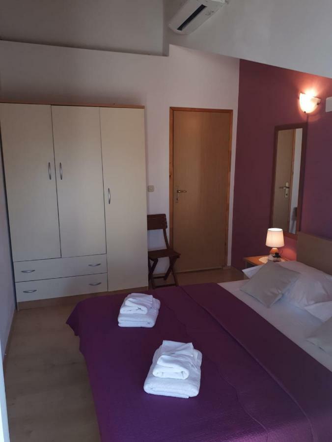 Mala Basina -Maslina Apartment Vrbanj Luaran gambar